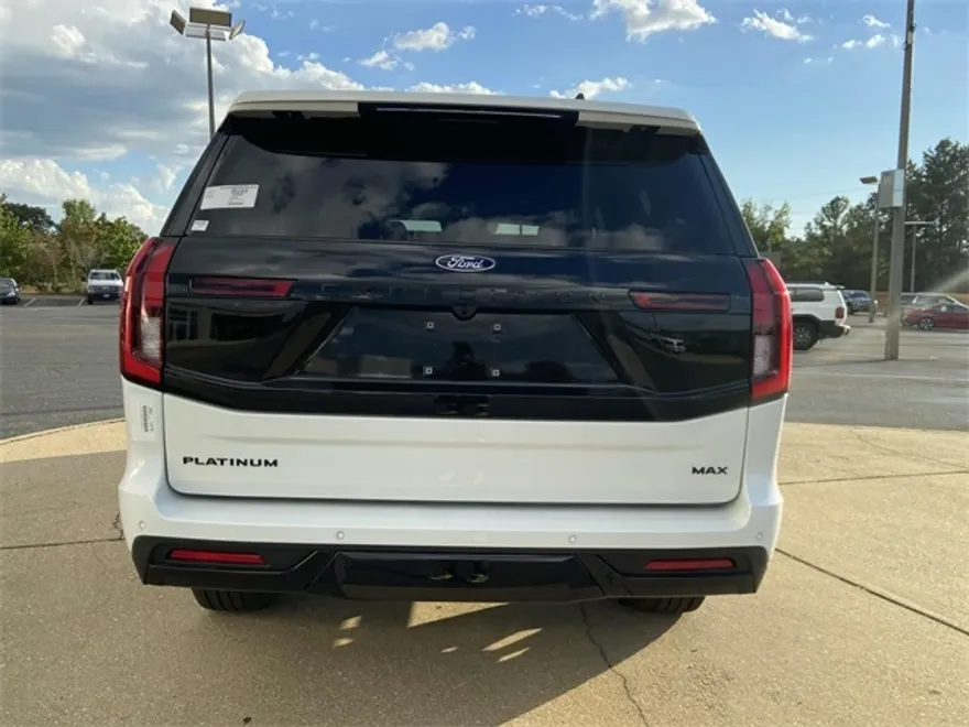 2025 Ford Expedition MAX Platinum photo 1