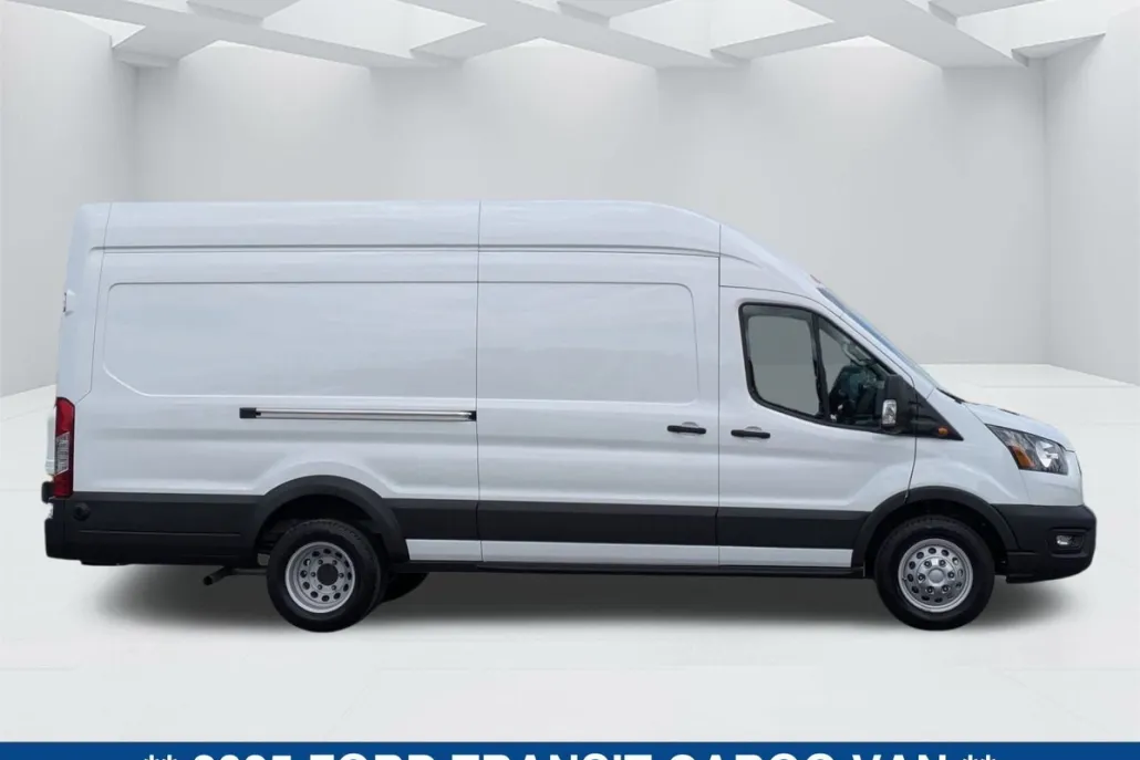 2025 Ford Transit Cargo Van photo 1