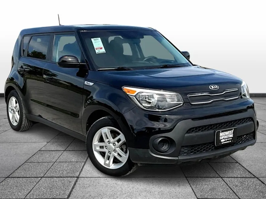 2017 Kia Soul Base photo 1