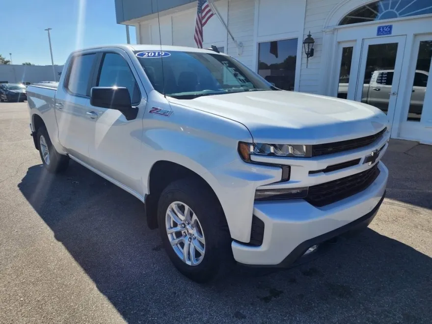 2019 Chevrolet Silverado 1500 RST photo 1
