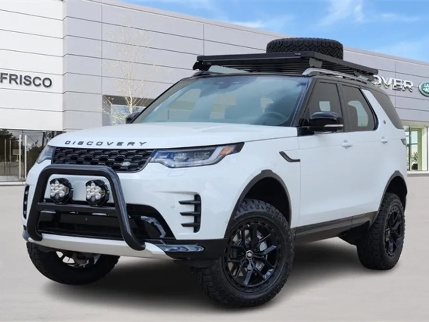 2024 Land Rover Discovery SE photo 1