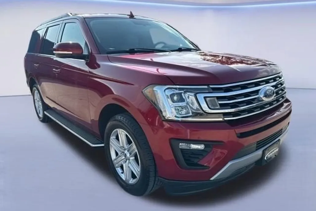 2019 Ford Expedition XLT photo 1