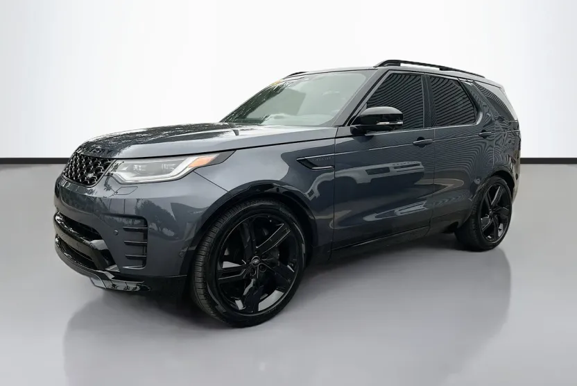 2024 Land Rover Discovery SE photo 1