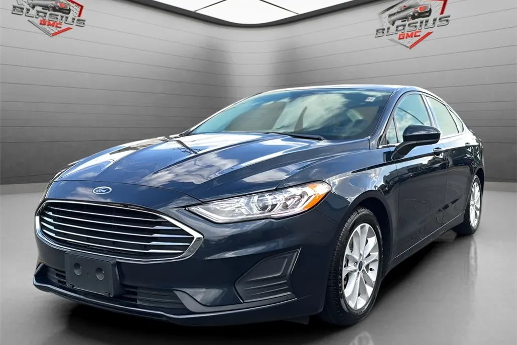 2020 Ford Fusion Hybrid SE photo 1