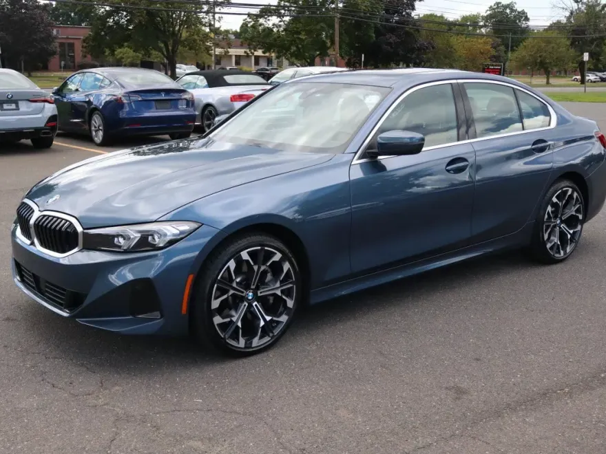 2025 Bmw 330i xDrive Sedan photo 1
