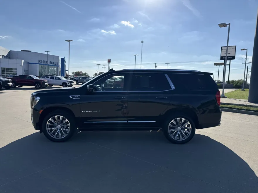 2023 Gmc Yukon Denali photo 1