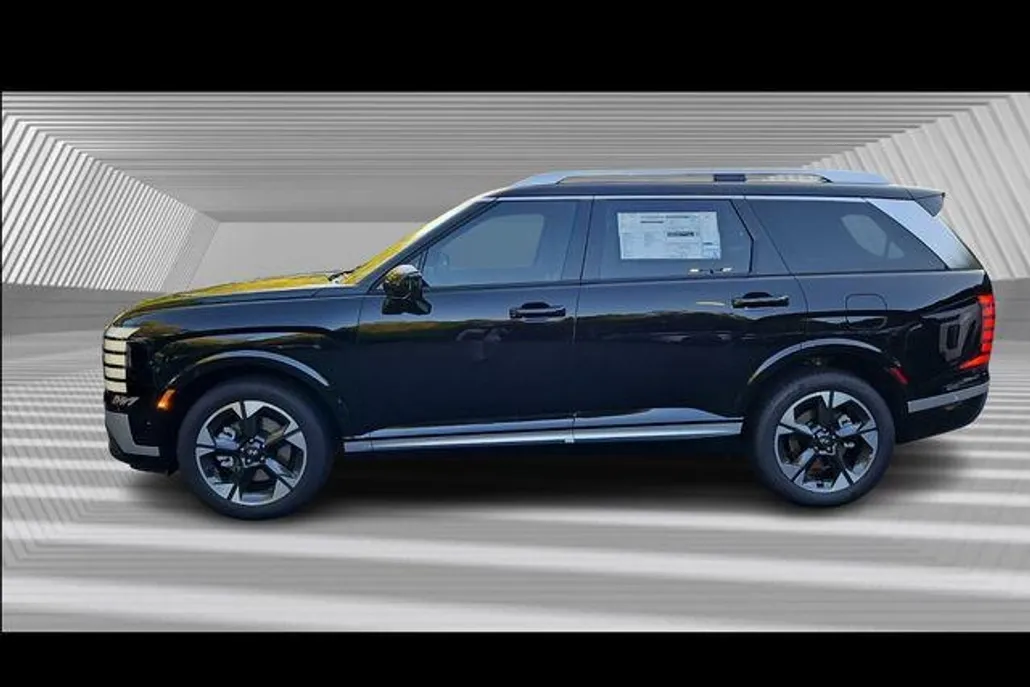 2026 Hyundai Palisade Limited photo 1
