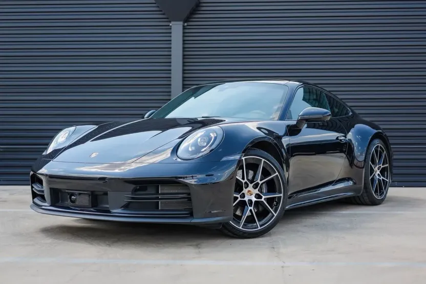 2025 Porsche 911 photo 1