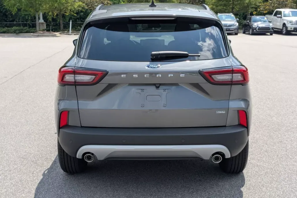 2025 Ford Escape photo 1