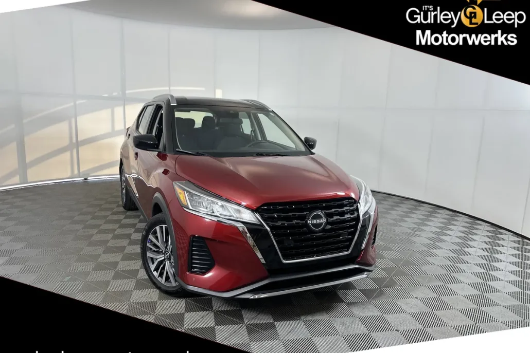 2023 Nissan Kicks SV photo 1