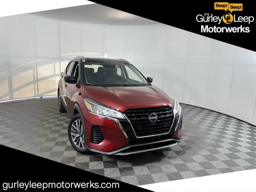 2023 Nissan Kicks SV photo 1
