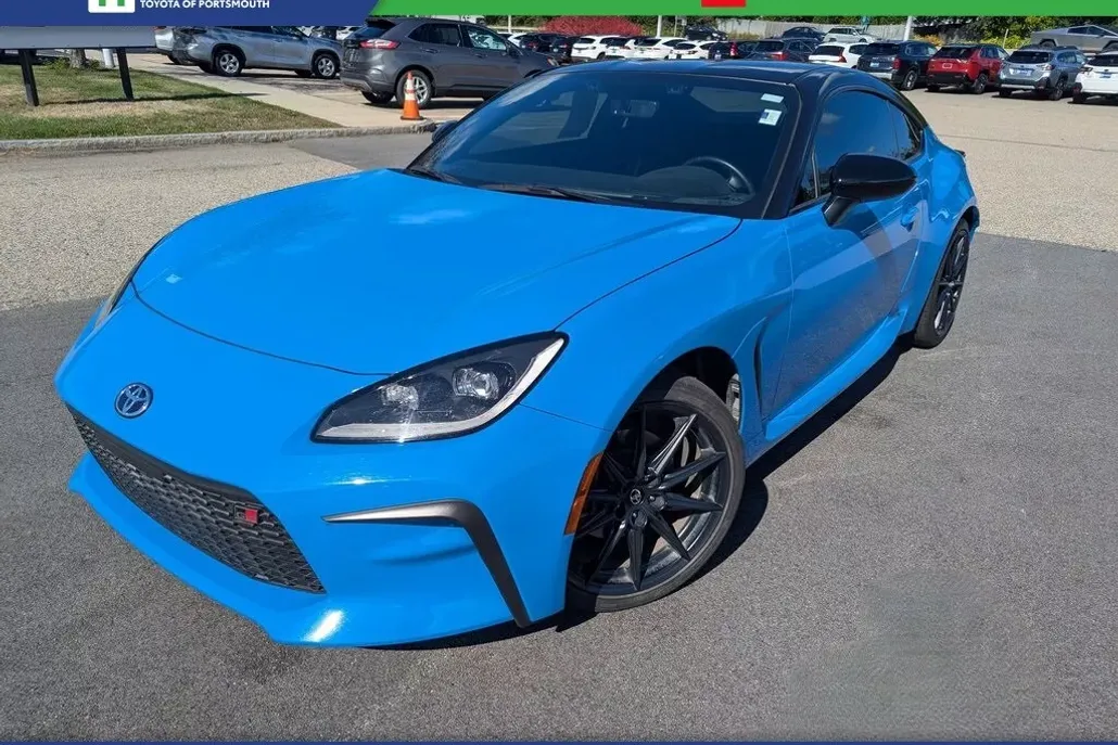 2023 Toyota GR86 Premium photo 1