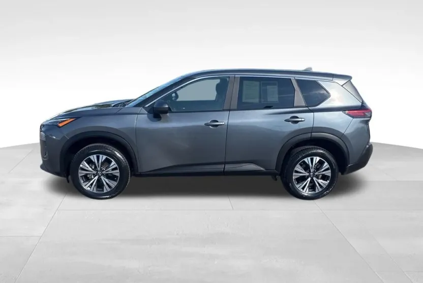 2023 Nissan Rogue SV photo 1