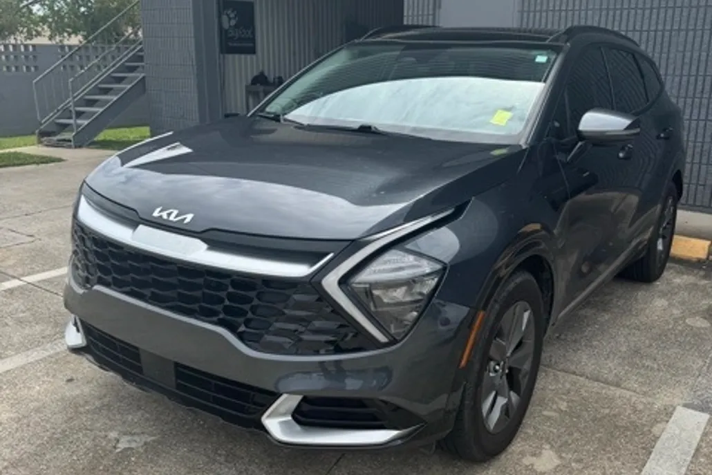 2023 Kia Sportage SX photo 1