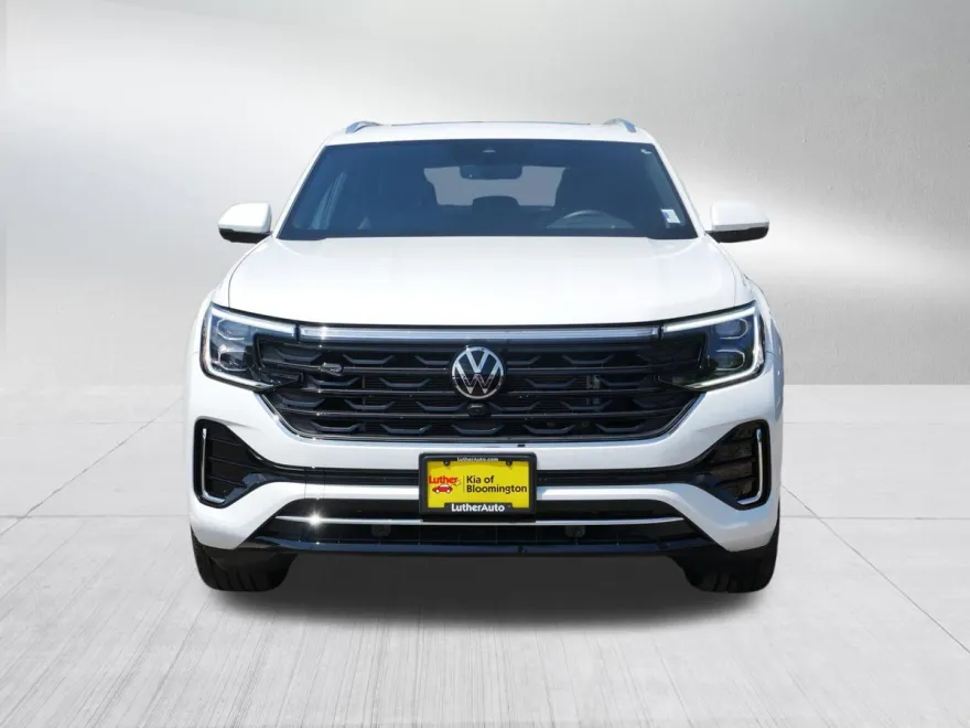 2024 Volkswagen Atlas Cross Sport SEL Premium R-Line photo 1