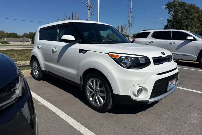 2018 Kia Soul Plus photo 1