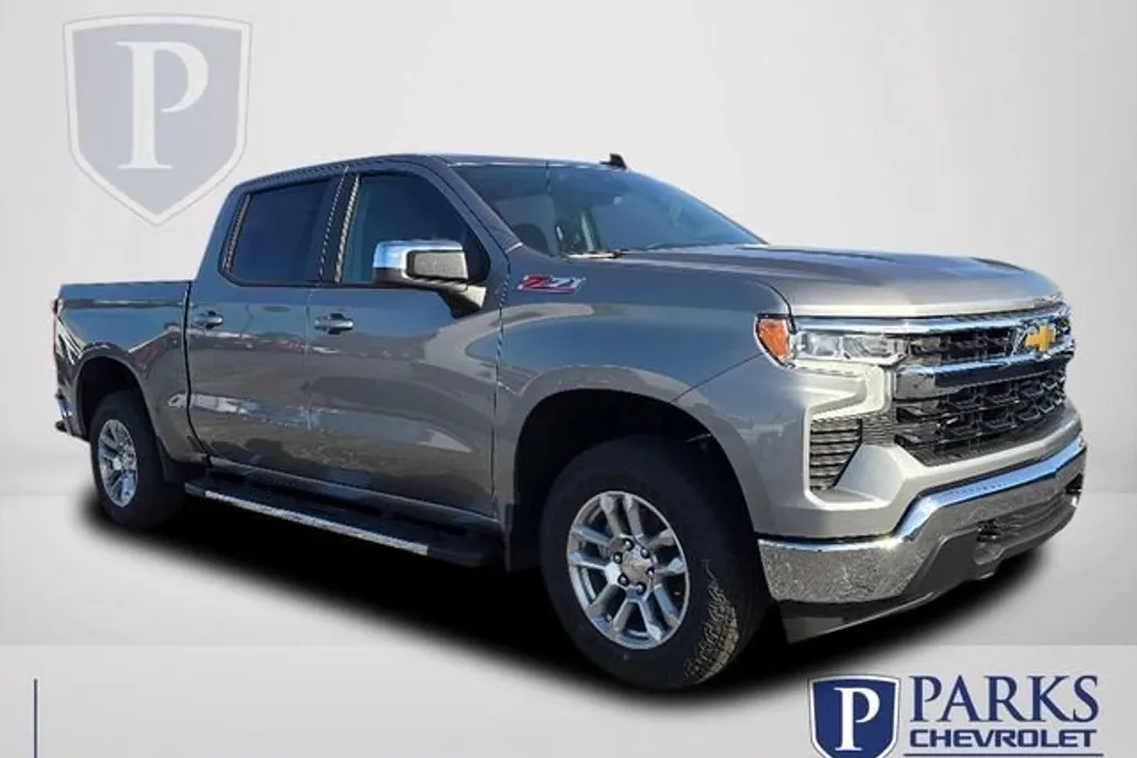 2026 Chevrolet Silverado LT photo 1