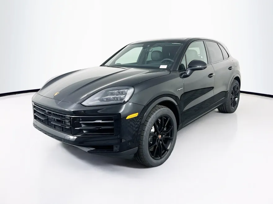 2026 Porsche Cayenne E-Hybrid photo 1
