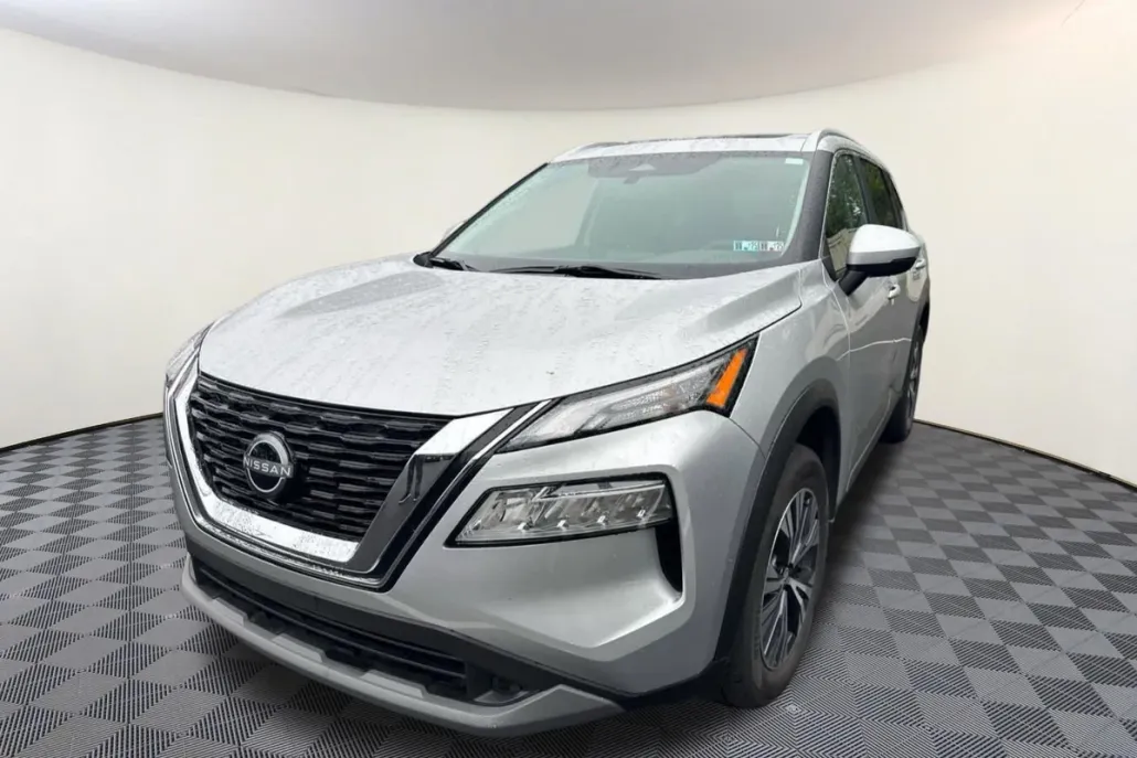 2023 Nissan Rogue SV photo 1