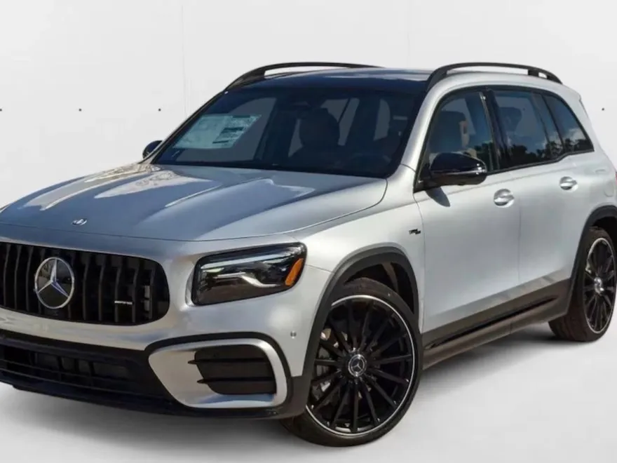 2024 Mercedes Benz GLB 35 AMG 4MATIC photo 1