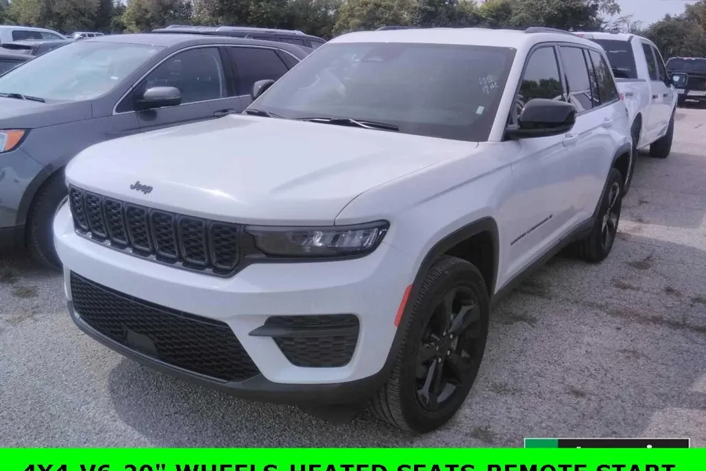 2023 Jeep Grand Cherokee Altitude photo 1
