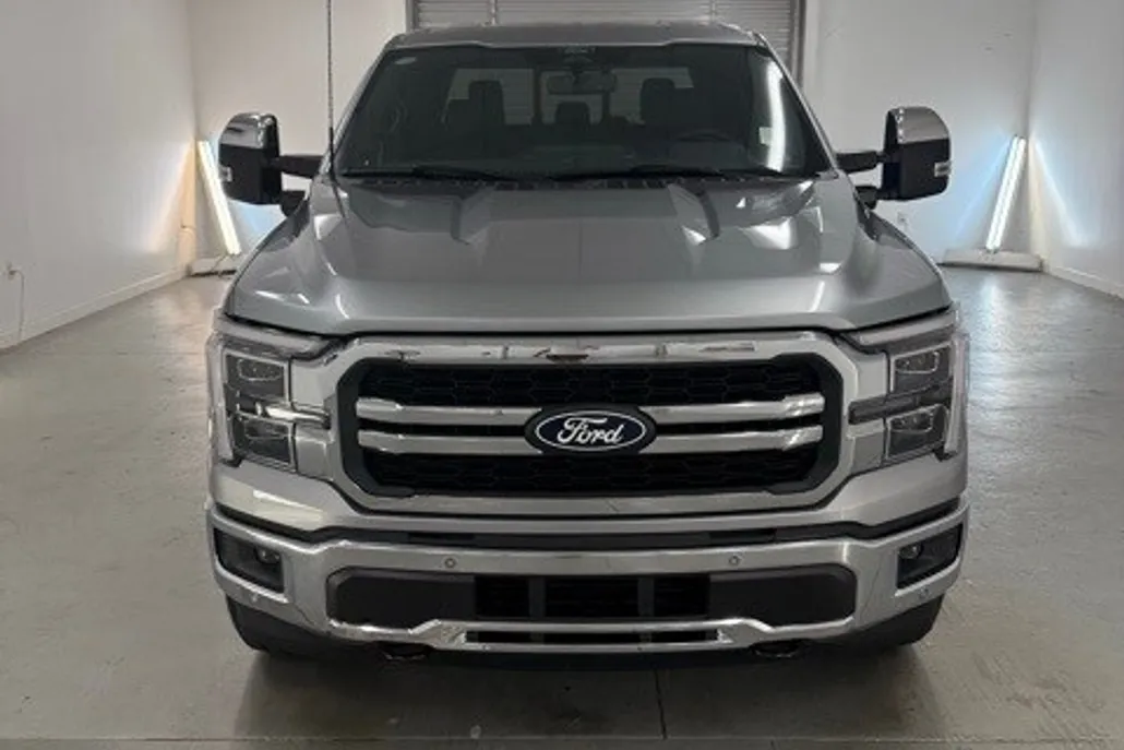 2025 Ford F-150 Lariat photo 1