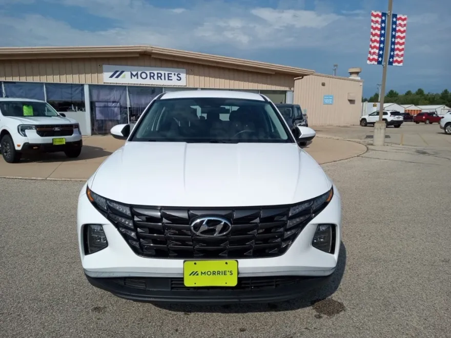 2023 Hyundai Tucson SE photo 1
