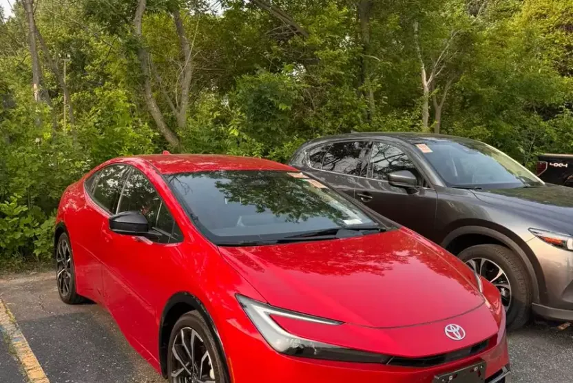 2023 Toyota Prius Prime XSE photo 1