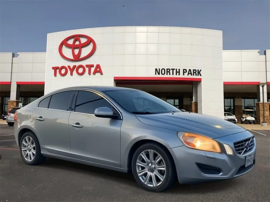 2013 Volvo S60 T5 photo 1