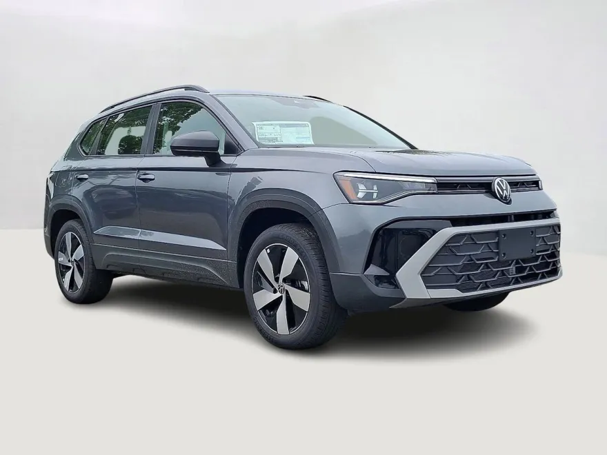 2025 Volkswagen Taos S photo 1