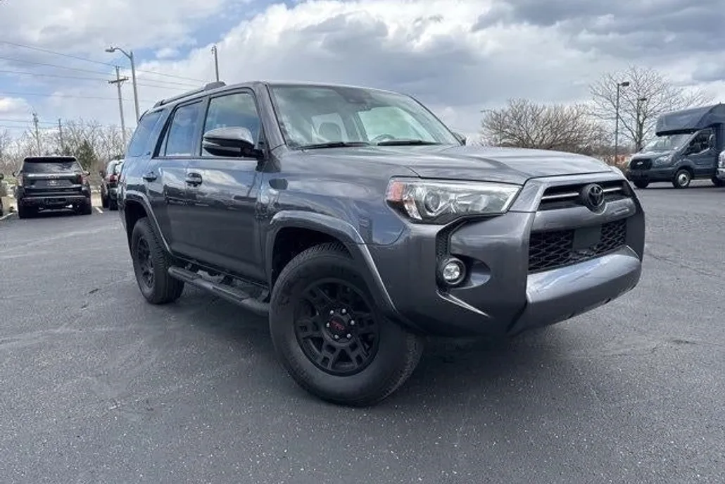 2022 Toyota 4Runner SR5 Premium photo 1