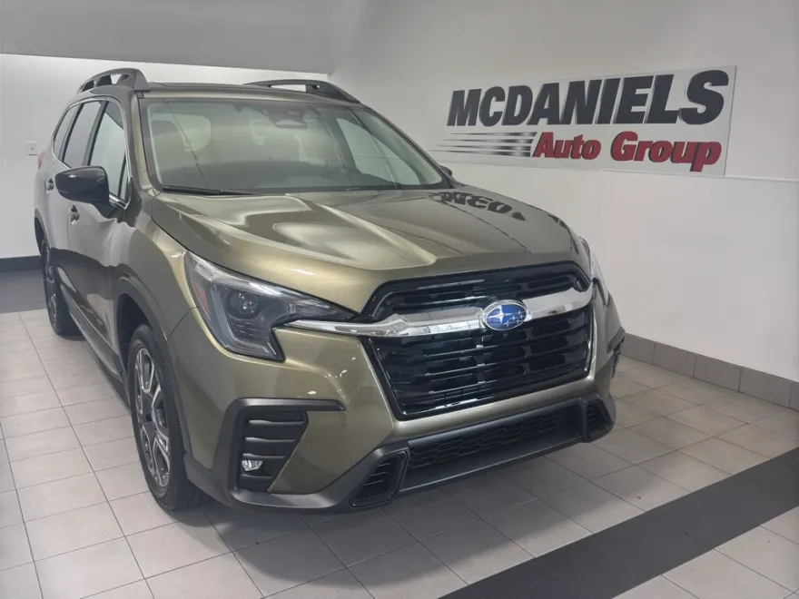 2025 Subaru Ascent Limited photo 1