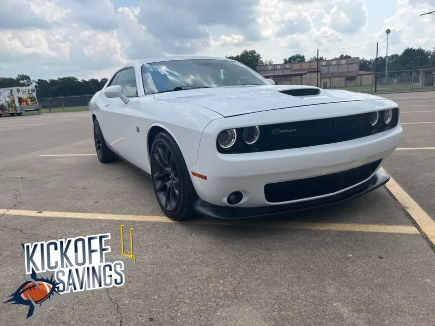 2021 Dodge Challenger R/T Scat Pack photo 1