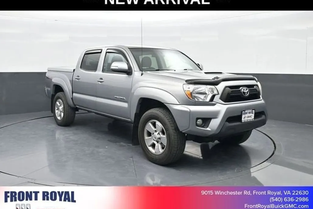 2015 Toyota Tacoma photo 1