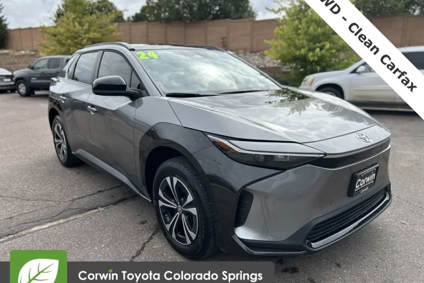 2024 Toyota bZ4X XLE photo 1