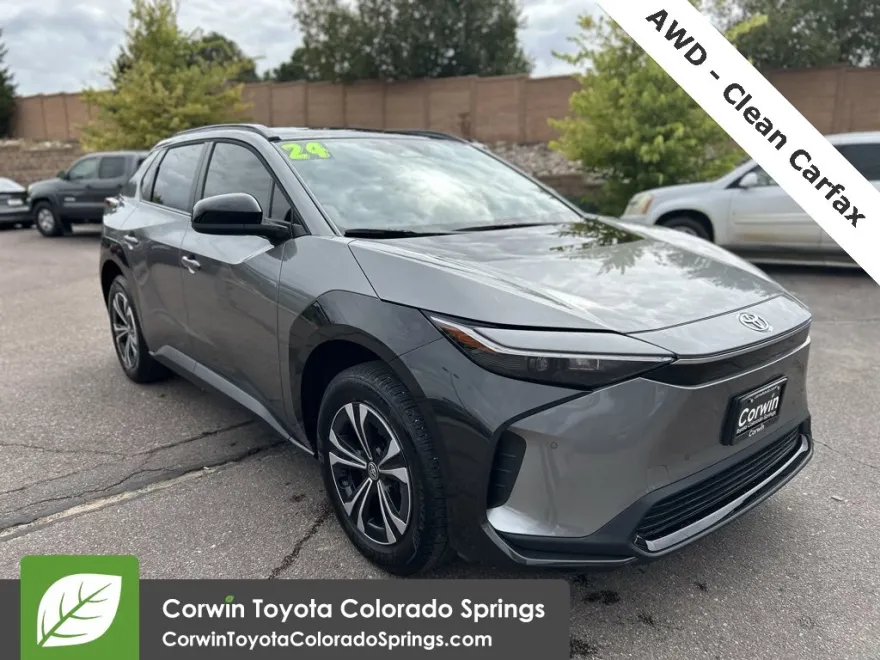 2024 Toyota bZ4X XLE photo 1