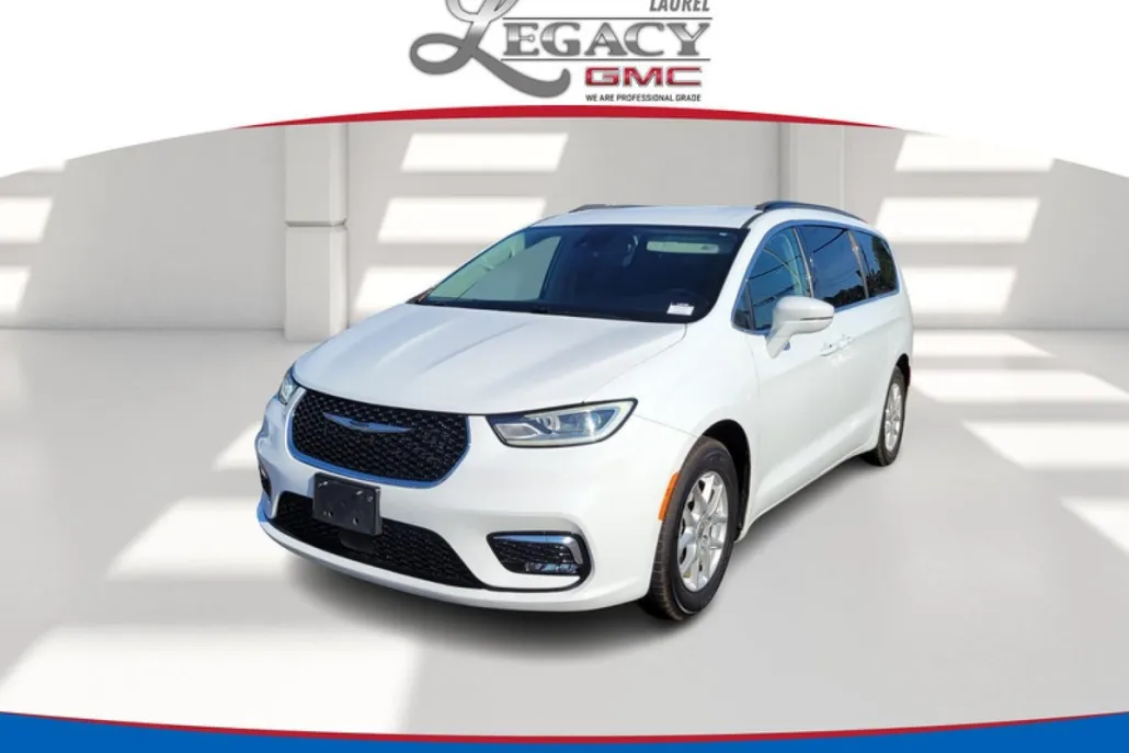 2022 Chrysler Pacifica Touring L photo 1