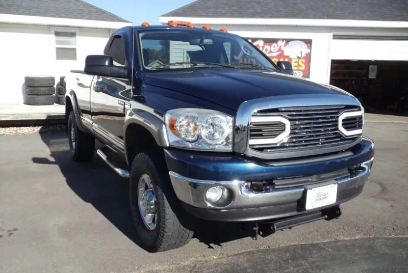 2009 Dodge Ram SLT photo 1