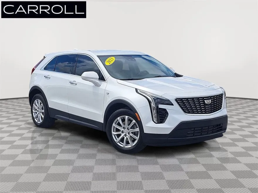2023 Cadillac XT4 Luxury photo 1
