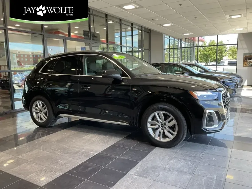 2023 Audi Q5 45 S line Premium photo 1