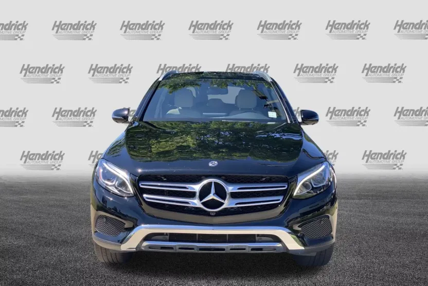 2018 Mercedes Benz GLC 300 photo 1