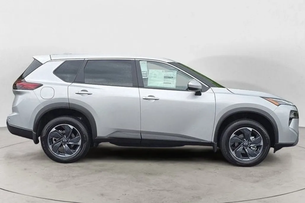 2025 Nissan Rogue SV photo 1