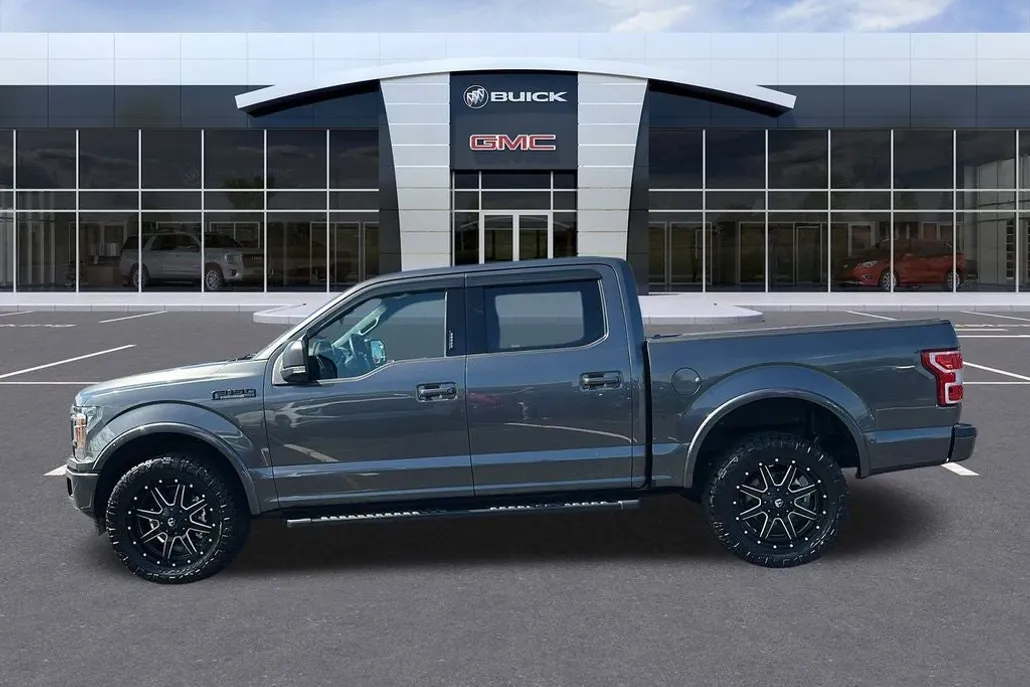 2020 Ford F-150 XLT photo 1