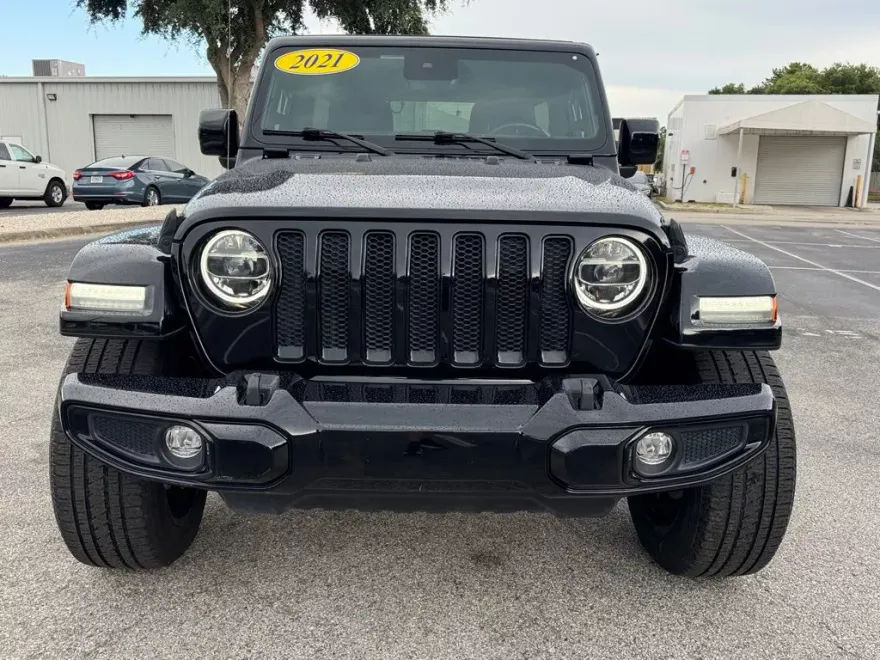 2021 Jeep Wrangler Unlimited Sahara High Altitude photo 1
