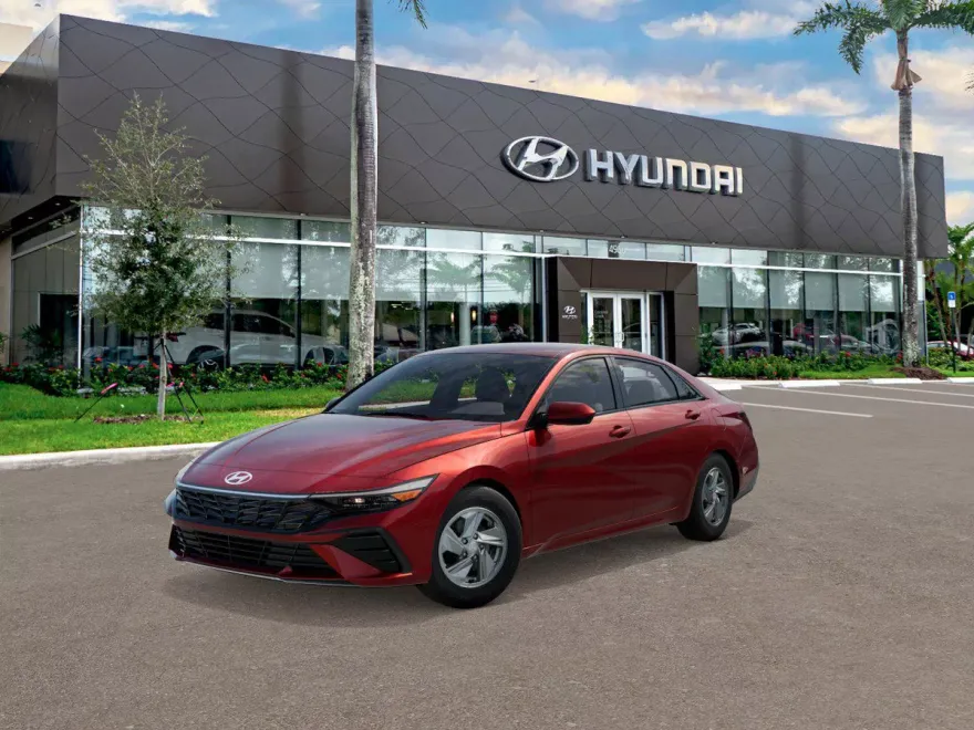 2025 Hyundai Elantra SE photo 1