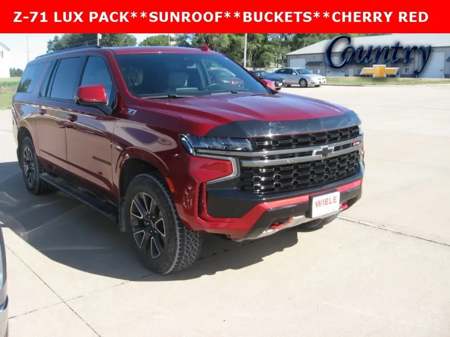 2022 Chevrolet Suburban Z71 photo 1