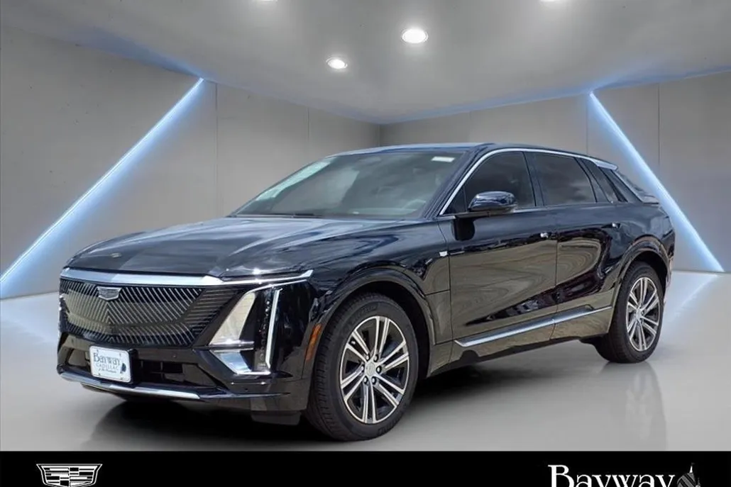 2025 Cadillac Lyriq Luxury photo 1