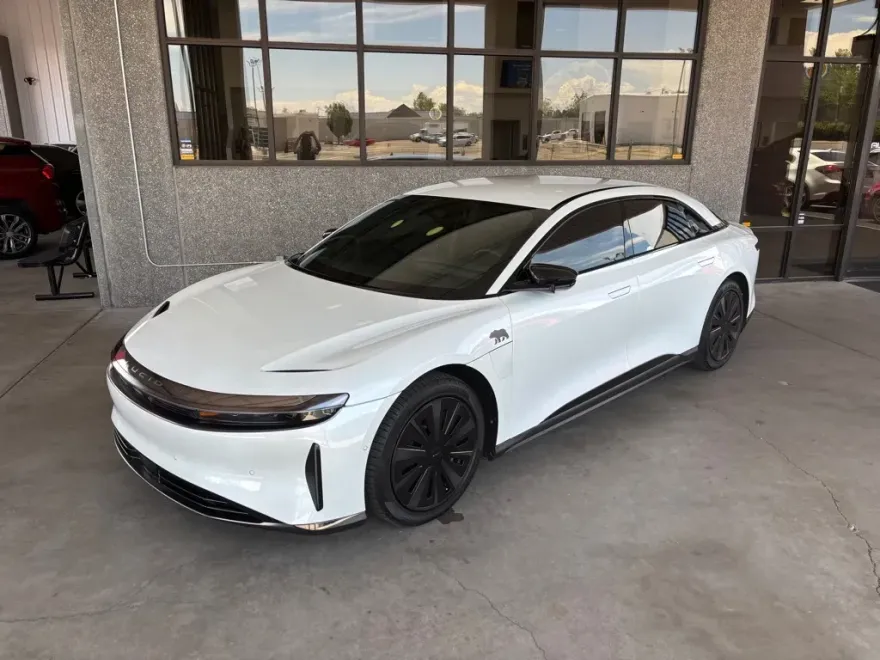 2024 Lucid Air Pure photo 1