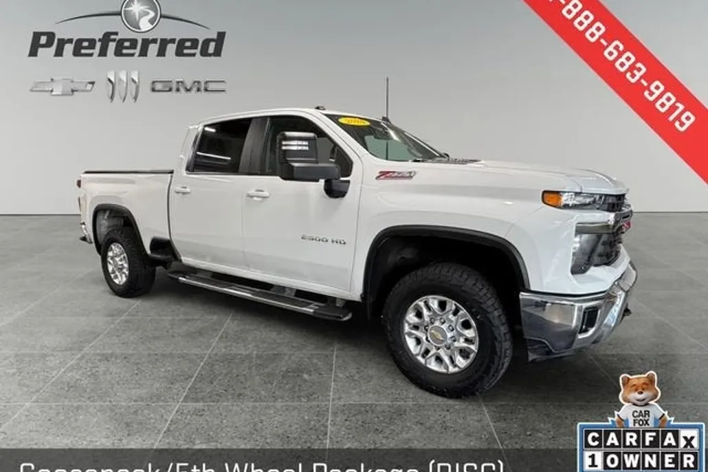 2024 Chevrolet Silverado 2500HD LT photo 1