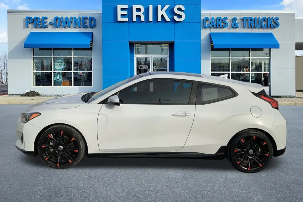 2020 Hyundai Veloster Turbo photo 1